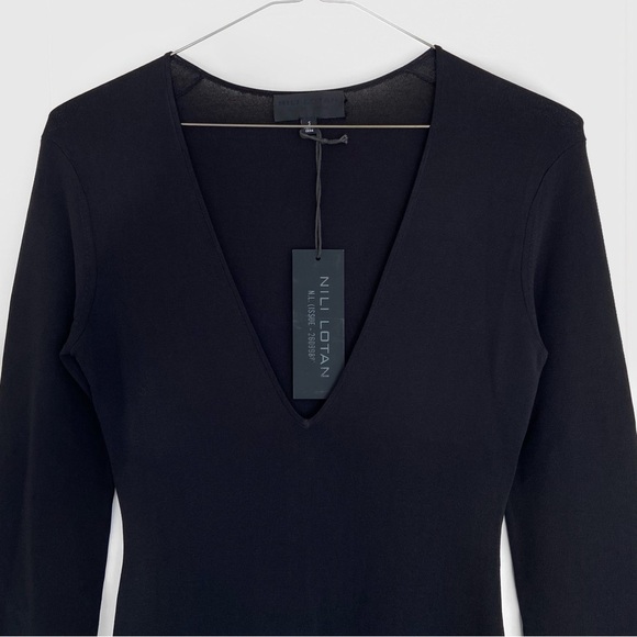 NILI LOTAN Iffet Plunging V-Neckline Jersey Knitted Maxi Dress - Picture 4 of 7